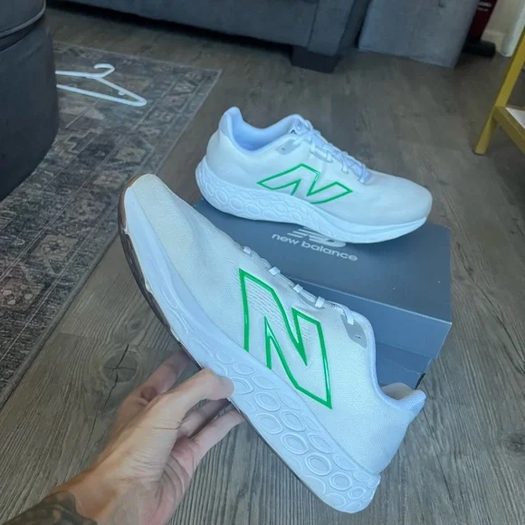 New Balance Fresh Foam 680v8 - Picture 3 of 7